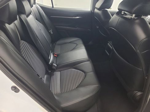 Used 2024 Toyota Camry SE image 17