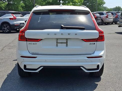 Used 2024 Volvo XC60 B5 Plus w/ Protection Package Premier AWD/4WD image 5