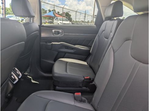 Used 2023 Kia Sorento SX FWD image 16