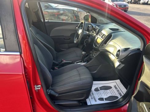 Used 2013 Chevrolet Sonic LT FWD image 19