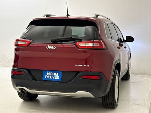 Used 2016 Jeep Cherokee Limited w/ Luxury Group FWD image 9