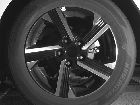 Used 2025 Nissan Sentra SV image 14