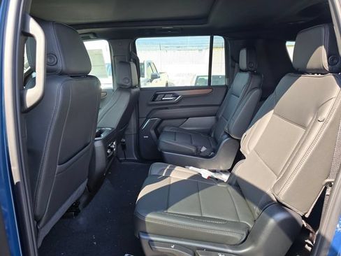 New 2026 GMC Yukon XL Denali w/ Sun & Power Step Package AWD/4WD image 17