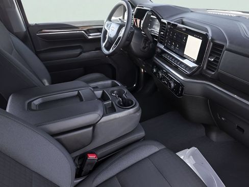 Used 2024 Chevrolet Silverado 1500 LT AWD/4WD image 31