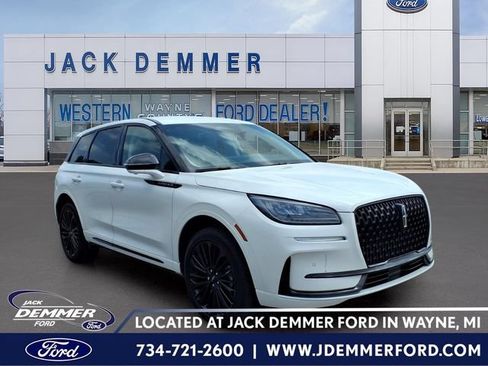Used 2023 Lincoln Corsair AWD w/ Equipment Group 101A image 1
