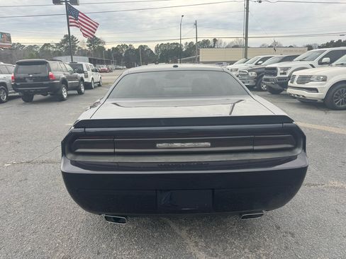 Used 2012 Dodge Challenger R/T image 6