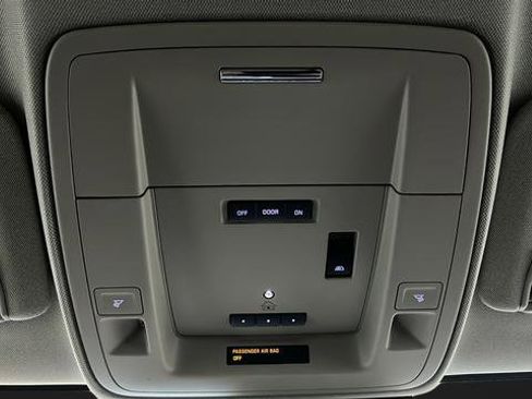 Used 2018 GMC Sierra 1500 SLT AWD/4WD image 41