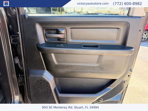 Used 2017 RAM 1500 Express w/ Black Ram 1500 Express Group RWD image 13
