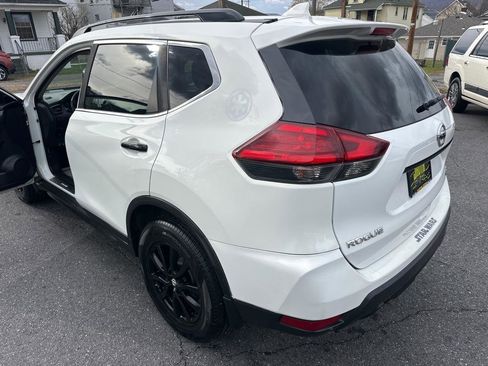 Used 2017 Nissan Rogue SV AWD/4WD image 30