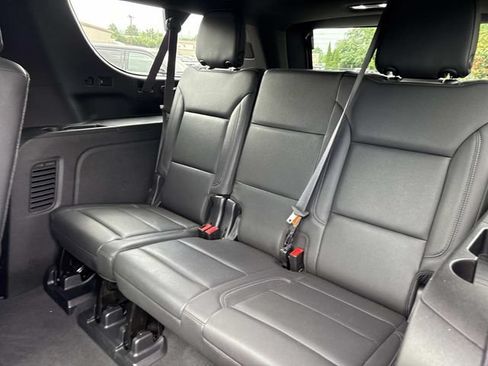 Used 2021 Chevrolet Suburban Z71 w/ Rear Media and Nav Package AWD/4WD image 20