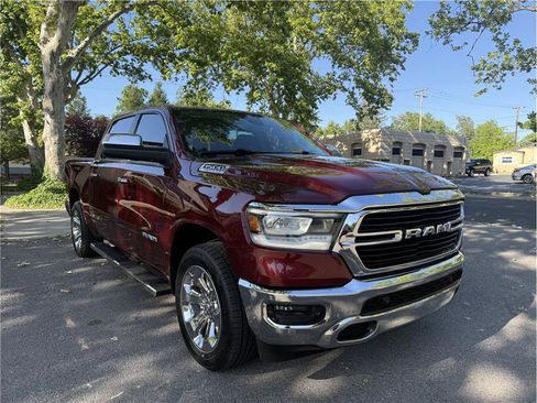 Used 2019 RAM 1500 Big Horn AWD/4WD image 1