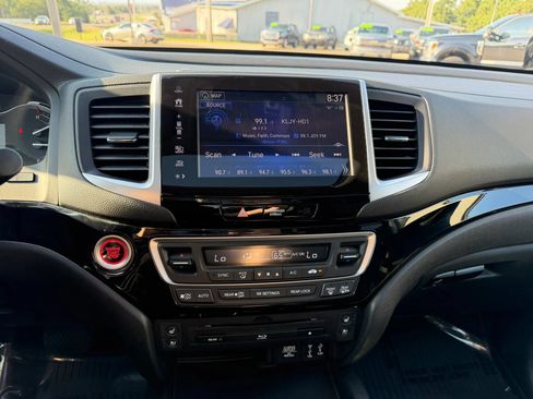 Used 2017 Honda Pilot Elite image 24