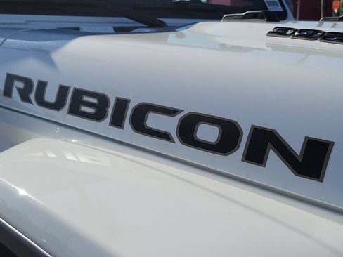 Used 2022 Jeep Wrangler Unlimited Rubicon AWD/4WD image 31