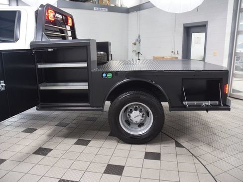 Used 2024 GMC Sierra 3500 Pro w/ Convenience Package AWD/4WD image 39