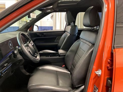 Used 2025 Hyundai Santa Fe Calligraphy AWD/4WD image 10