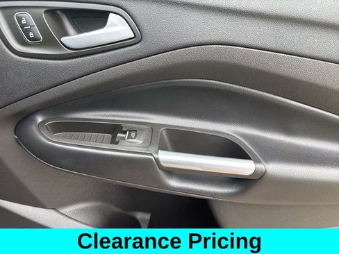 Used 2019 Ford Escape Titanium image 46