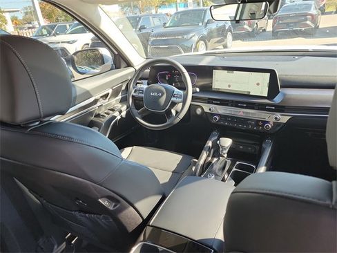 New 2025 Kia Telluride S image 13