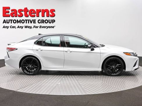 Used 2020 Toyota Camry XSE FWD image 4