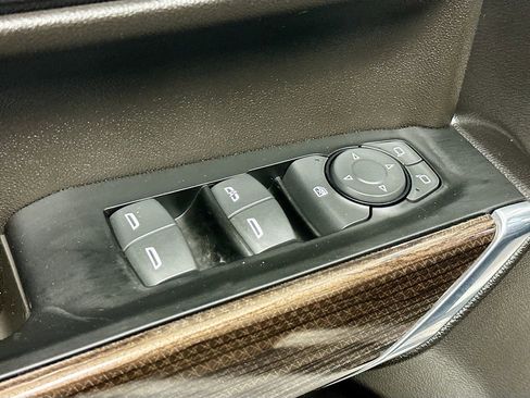 Used 2021 Chevrolet Silverado 1500 LT w/ Fleet Comfort Package image 18