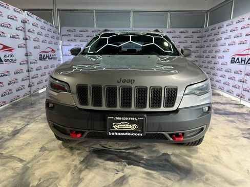 Used 2020 Jeep Cherokee Trailhawk AWD/4WD image 4