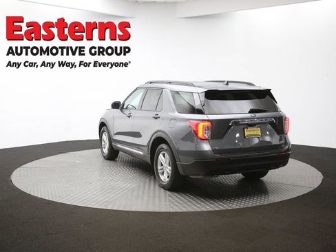 Used 2022 Ford Explorer XLT image 64