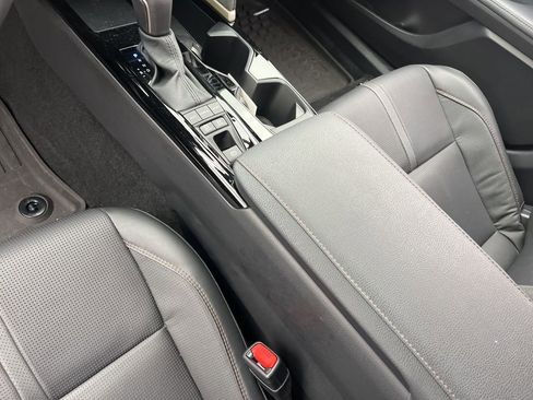 Used 2025 Toyota Camry XLE w/ Premium Package FWD image 20