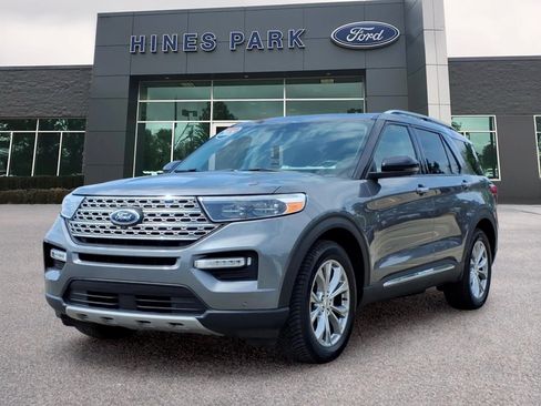 Used 2021 Ford Explorer Limited w/ Equipment Group 301A AWD/4WD image 3