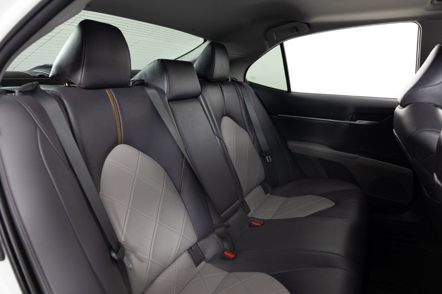 Used 2019 Toyota Camry XLE FWD image 23