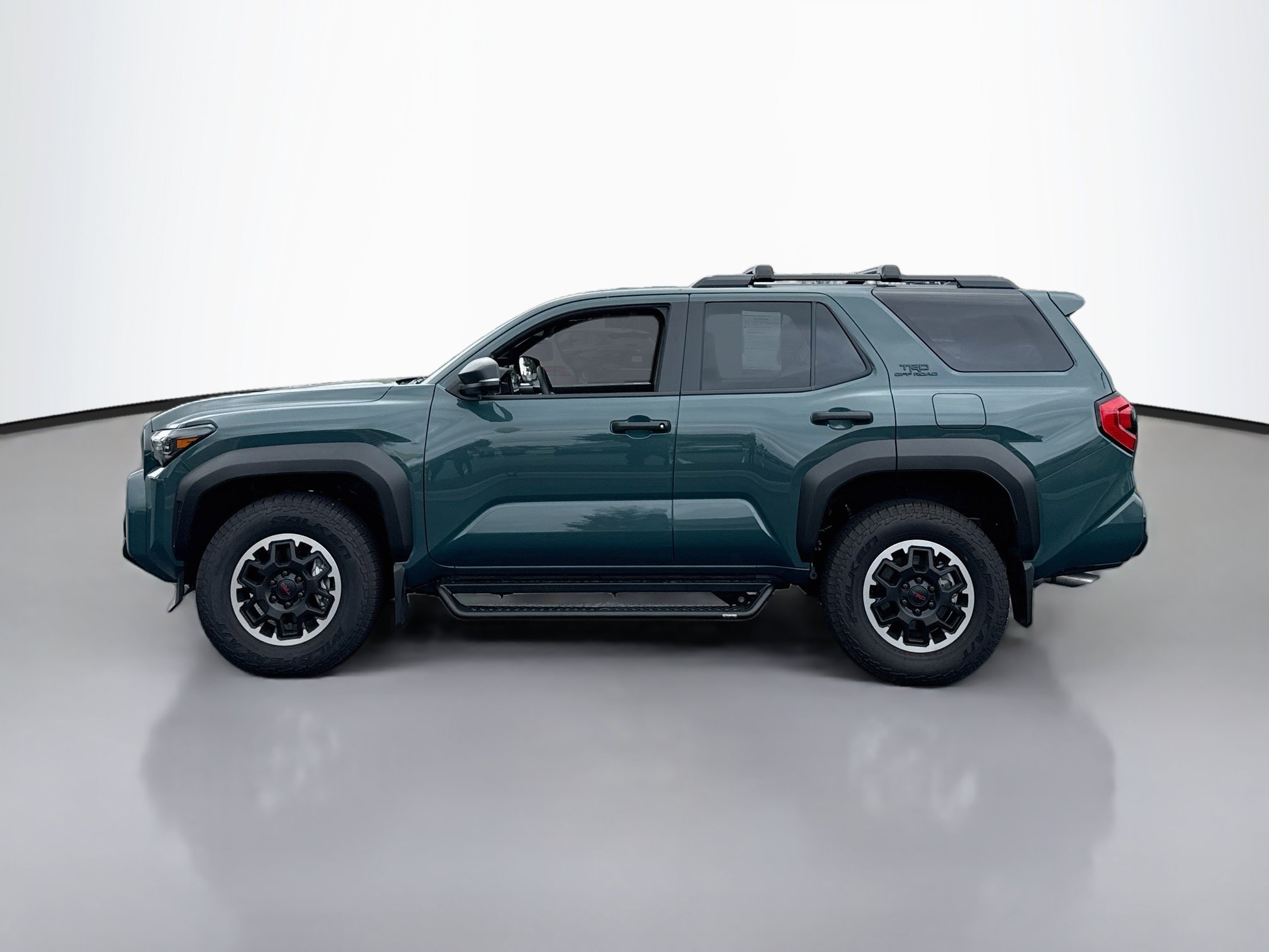 Certified 2026 Toyota 4Runner TRD Off-Road Premium AWD/4WD image 4