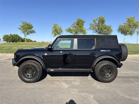 New 2024 Ford Bronco Outer Banks w/ Sasquatch Package image 8