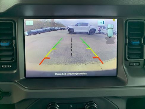 Used 2024 Ford Bronco Black Diamond image 21