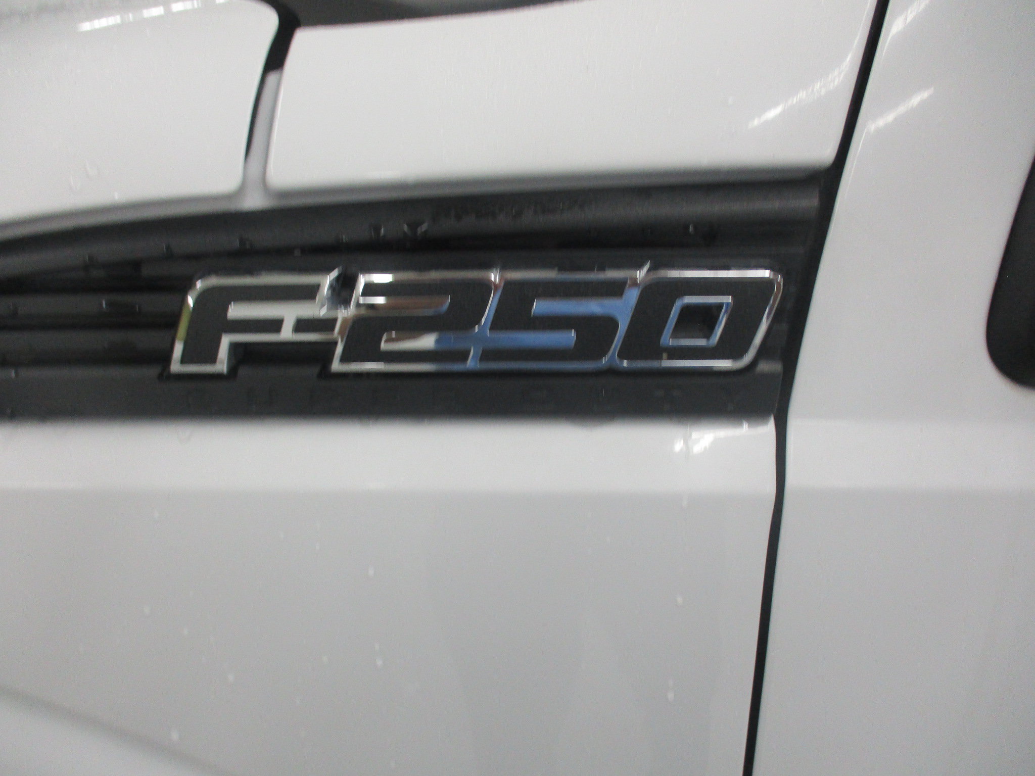 Used 2016 Ford F250 XL w/ Power Equipment Group AWD/4WD image 14