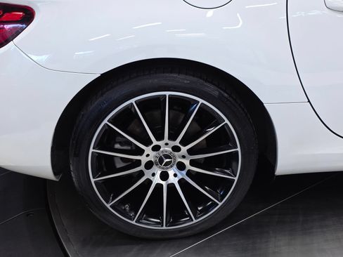 Used 2019 Mercedes-Benz SLC 300 image 39