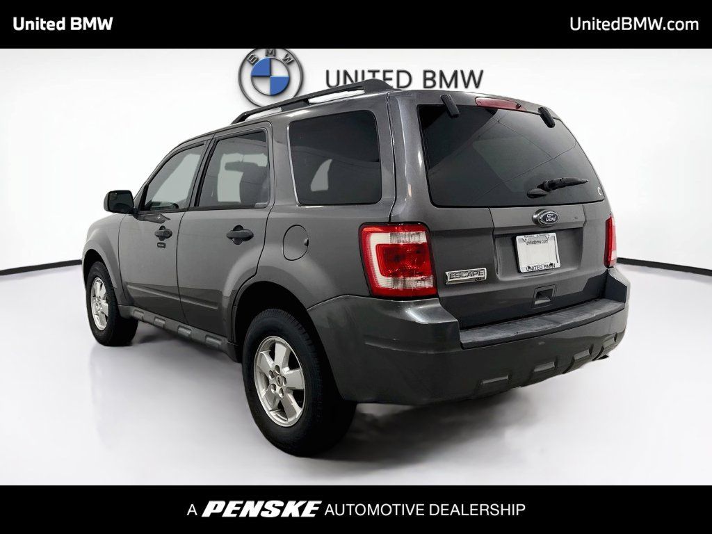 Used 2011 Ford Escape XLT w/ Cargo Pkg FWD image 7