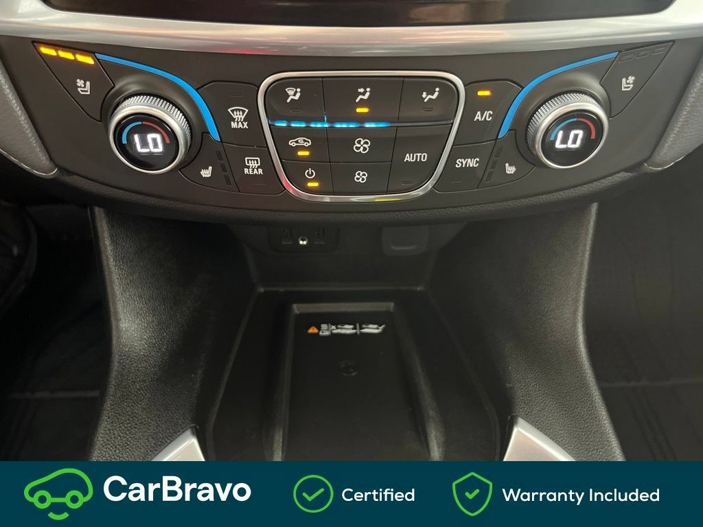 Used 2019 Chevrolet Traverse Premier w/ LPO, Blackout Package AWD/4WD image 32