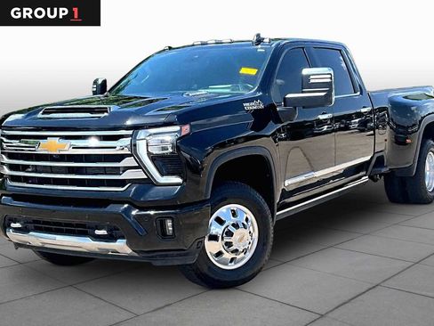 Used 2025 Chevrolet Silverado 3500 High Country w/ High Country Premium Package AWD/4WD image 1