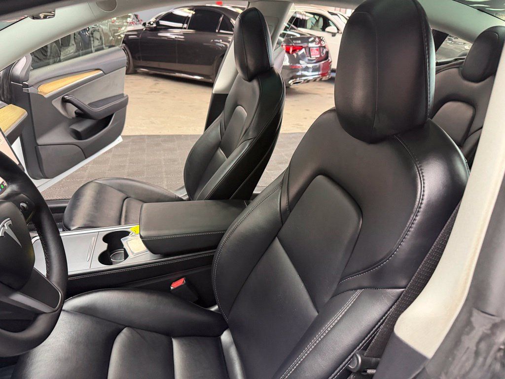 Used 2022 Tesla Model 3 RWD image 31