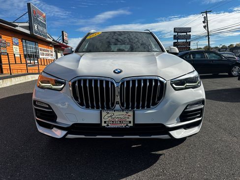 Used 2019 BMW X5 xDrive40i w/ Premium Package 2 image 2