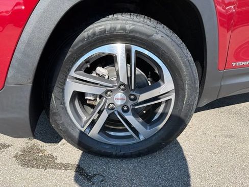 Used 2021 GMC Terrain SLT w/ Infotainment Package II AWD/4WD image 9