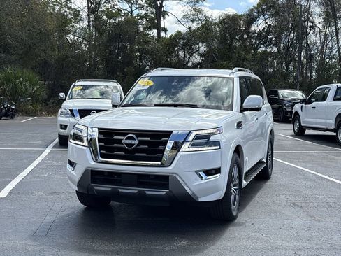 Certified 2024 Nissan Armada SL w/ Captain's Chairs Package image 15