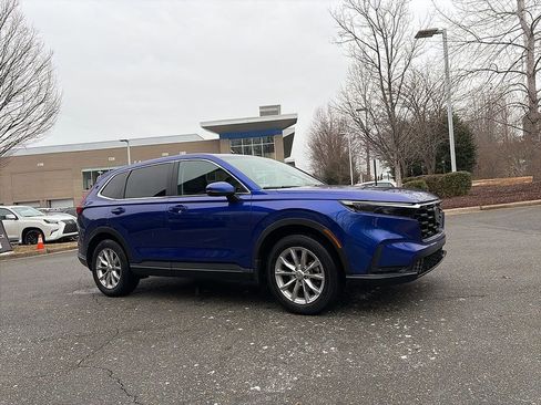 Used 2023 Honda CR-V EX-L image 2