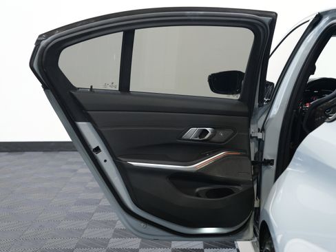 Used 2021 BMW M3 Competition w/ Executive Package image 25