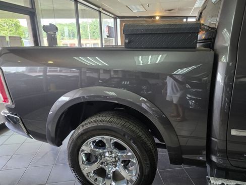 Used 2017 RAM 1500 Laramie w/ Convenience Group AWD/4WD image 14