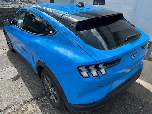 Used 2023 Ford Mustang Mach-E Select w/ Comfort Package Lite AWD/4WD image 4