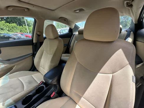 Used 2013 Hyundai Elantra GLS w/ Preferred Pkg FWD image 13