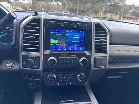 Used 2021 Ford F250 Platinum image 19