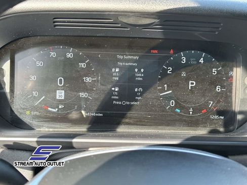 Used 2024 Land Rover Discovery S image 26