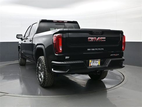 Used 2025 GMC Sierra 1500 AT4X image 6