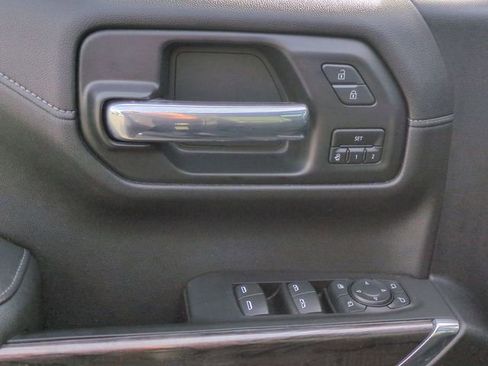 Used 2021 Chevrolet Silverado 1500 LTZ w/ LTZ Premium Package image 13