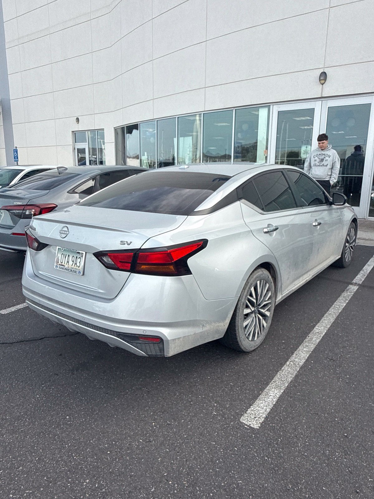 Used 2024 Nissan Altima 2.5 SV FWD image 17